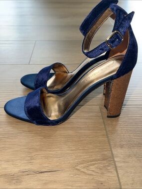 MARC FISHER Velvet Blue Gold Glitter Block Heel Size 8
